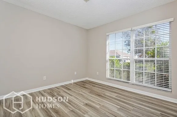 10416 Hallmark Blvd — Photo 10