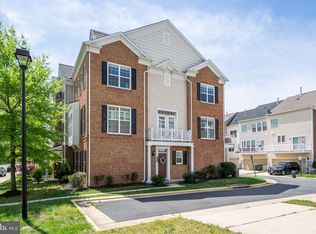25491 Amber Gate Ter, Chantilly, VA 20152