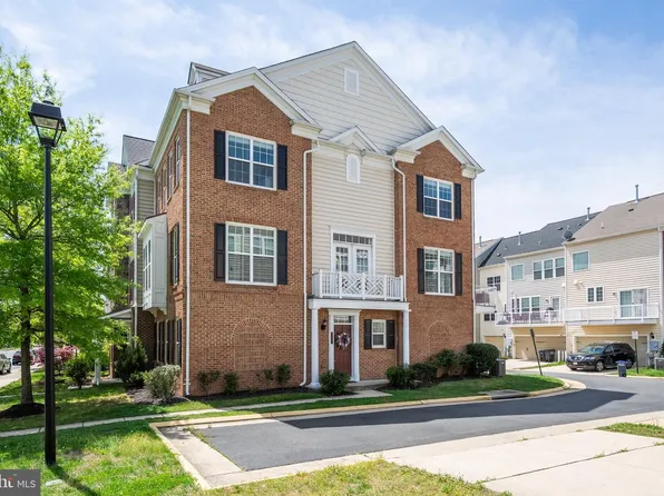 25491 Amber Gate Ter, Chantilly, VA 20152