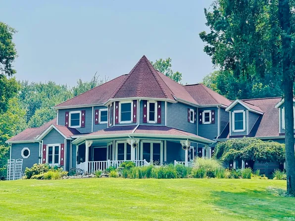 7697 20th Rd, Argos, IN 46501