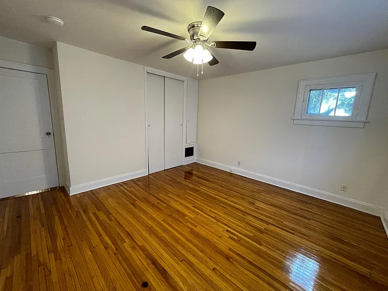 2998 Indianola Ave — Photo 15