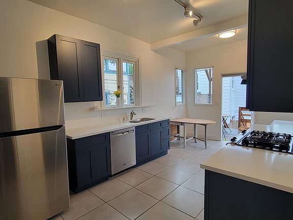 4th image of 1516 Fell St