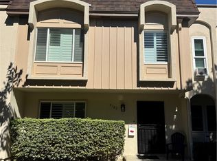 9702 Brookhaven Cir, Huntington Beach, CA 92646