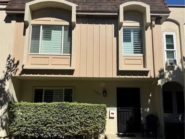 9702 Brookhaven Cir, Huntington Beach, CA 92646