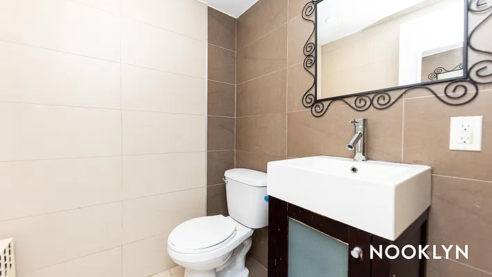 Rented by Nooklyn NYC LLC | media 47