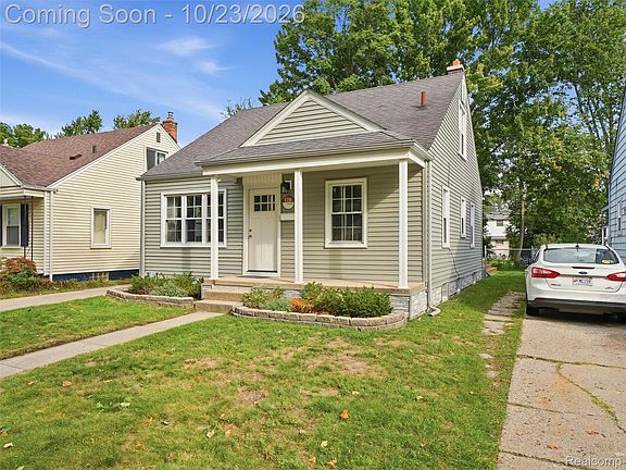 4th image of 128 Highland Ave