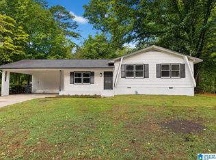 1016 Sugarloaf Ln, Anniston, AL 36207