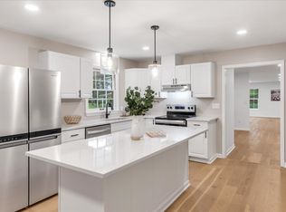 315 Little Creek Rd, Pleasant Shade, TN 37145