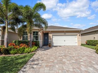 7240 SE Sebona Ct, Hobe Sound, FL 33455