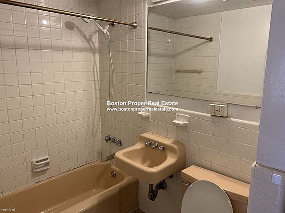 289 Newbury #8 Boston - Back Bay Unit Photo 5 (1)