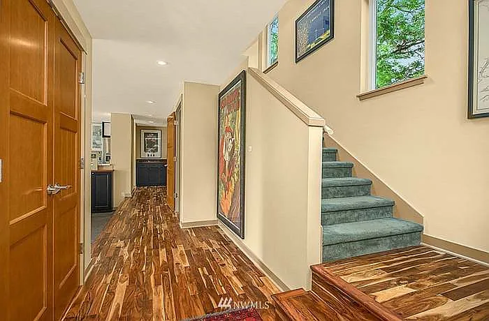2137 NE 81st Pl — Photo 4