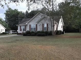 144 Pinecrest Dr, Childersburg, AL 35044