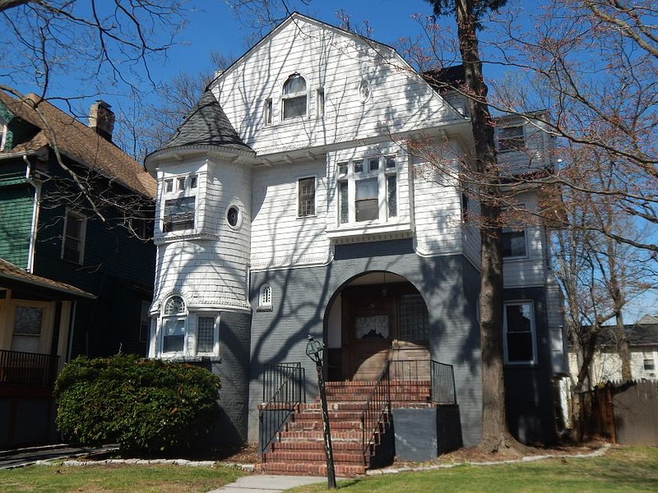 1st image of 67 Glenwood Ave