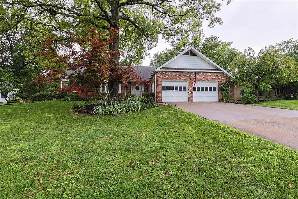 10323 Lochcrest Dr photo 1