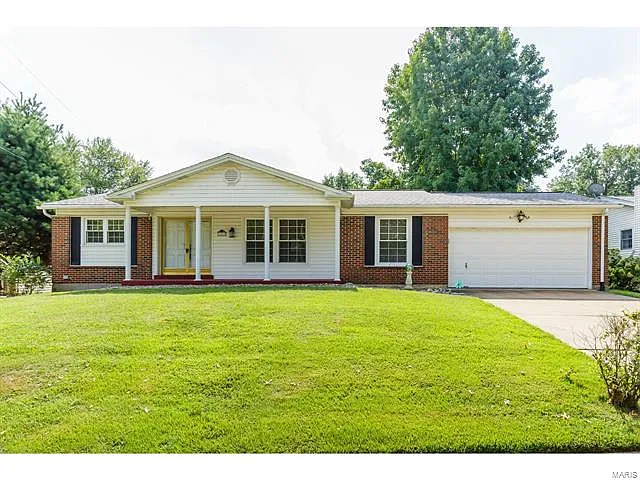 3067 Westminster Dr photo 1