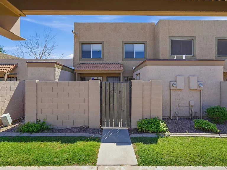 1017 E Redfield Rd — Photo 17