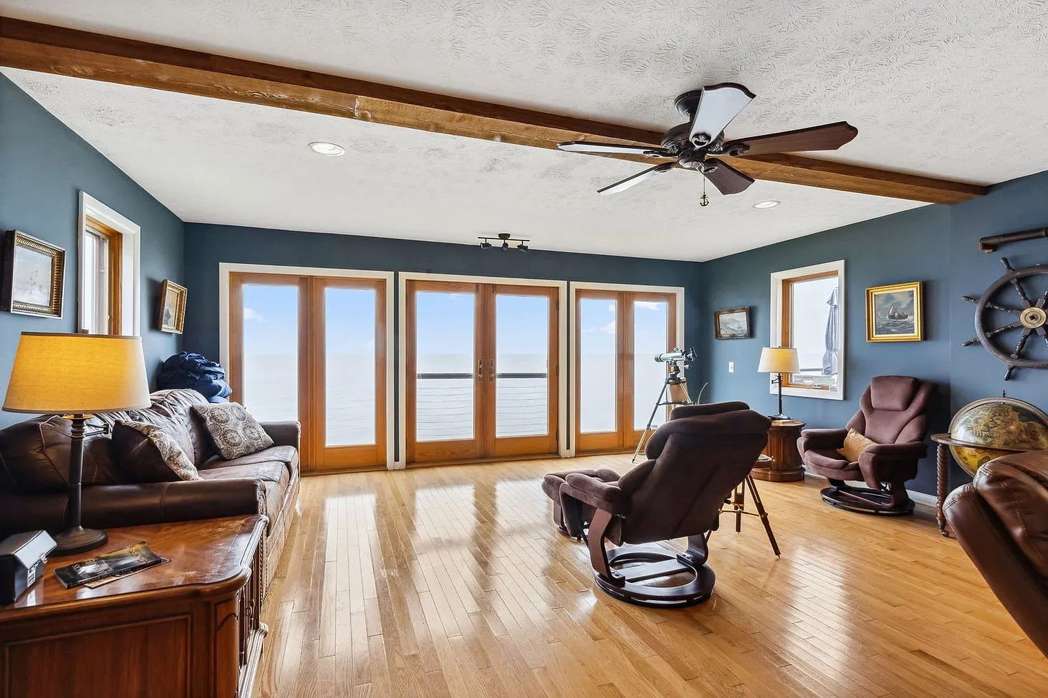 3 bed, 2.0 bath, 3476 sqft, $5,508 — Photo 4
