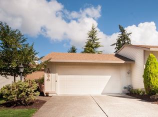 10475 SW Greenleaf Ter, Tigard, OR 97224