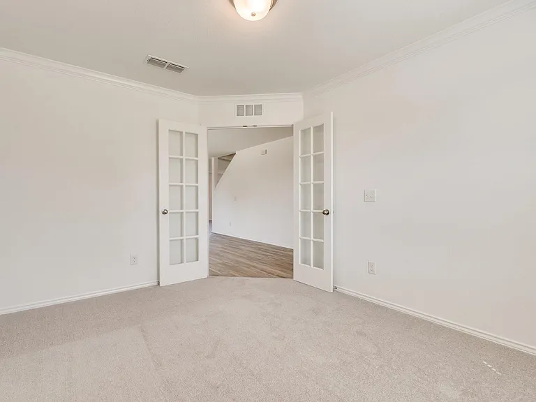16025 Malaya St — Photo 26