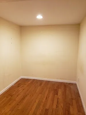 Rented by Dekom Inc. | media 29