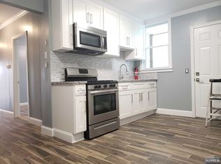 33 Washington St FLOOR 1, Harrison, NJ 07029
