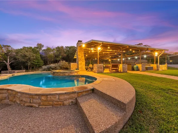 875 Mabry Rd, China Spring, TX 76633