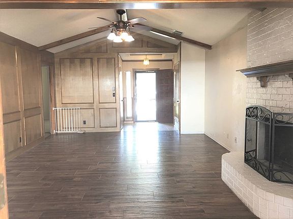2nd image of 4710 Elma Dr