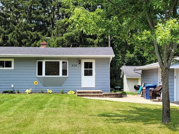 836 5th Ave, Geneva, IL 60134