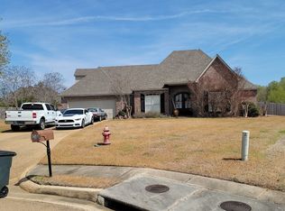 109 Parkfield Pl, Madison, MS 39110