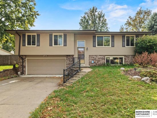 815 Kilkinny Cir, Papillion, NE 68046