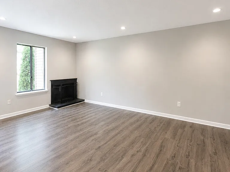 12 Greenbriar Dr #A — Photo 11