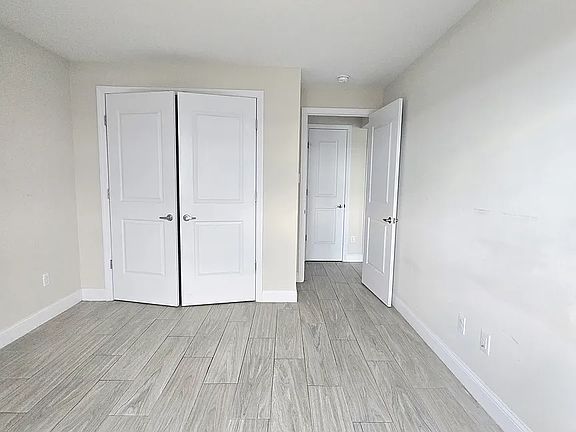 5th image of 5612 Van Cleef St APT 4R