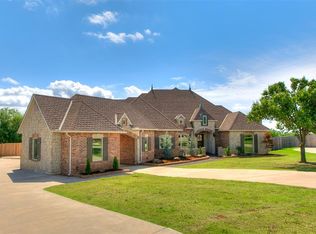4208 Olde Copper Creek Rd, Moore, OK 73160