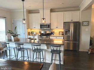 8306 Encore Dr, Glen Burnie, MD