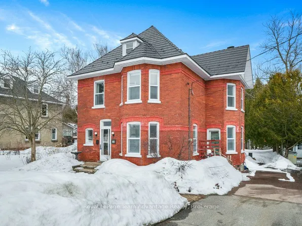 79 Gibson St, Parry Sound, ON P2A 1X4