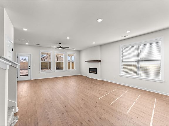 3rd image of 3905 Tranquility St