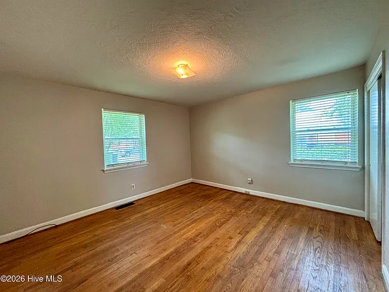2020 Garr Dr — Photo 5