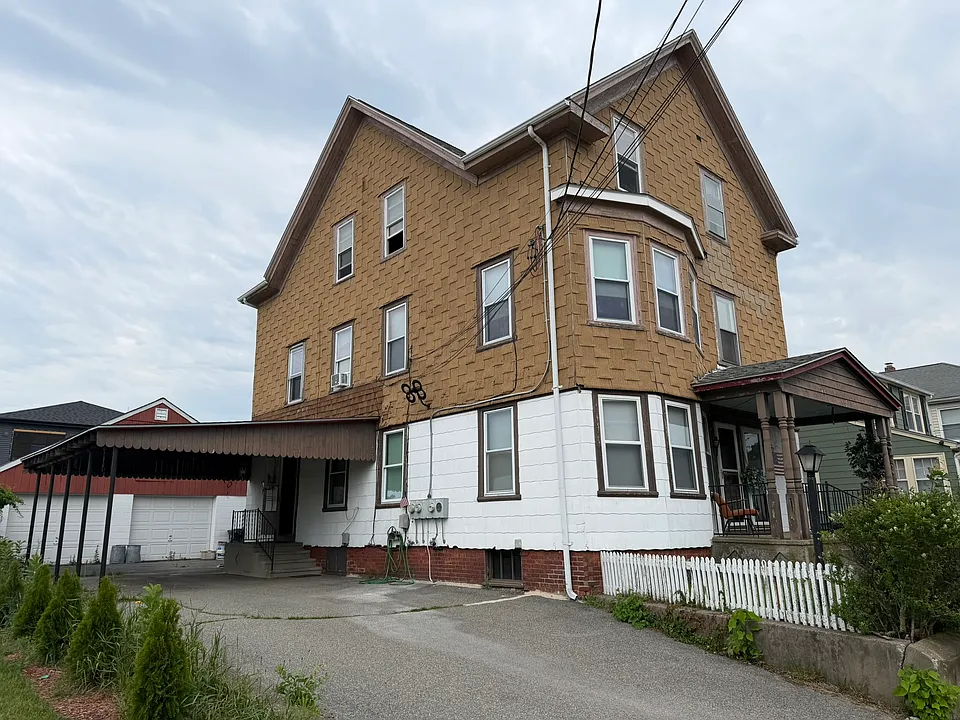 20 Everett St #1