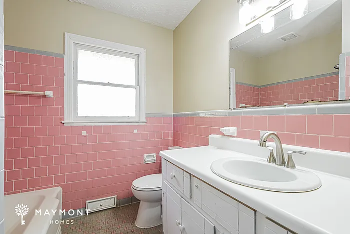 712 Jackson St — Photo 13