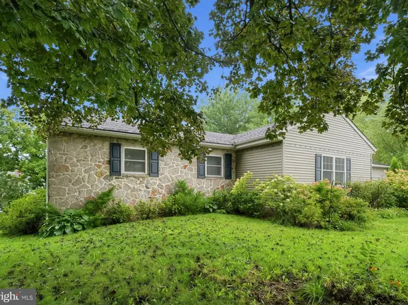 6 Boro Line, Collegeville, PA 19426