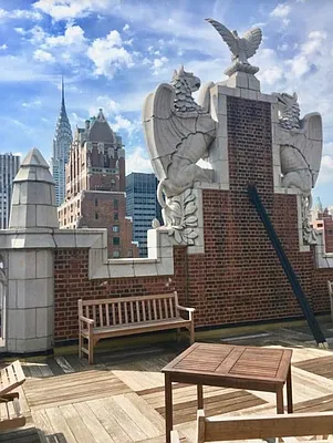 Sold by Bond New York | media 22