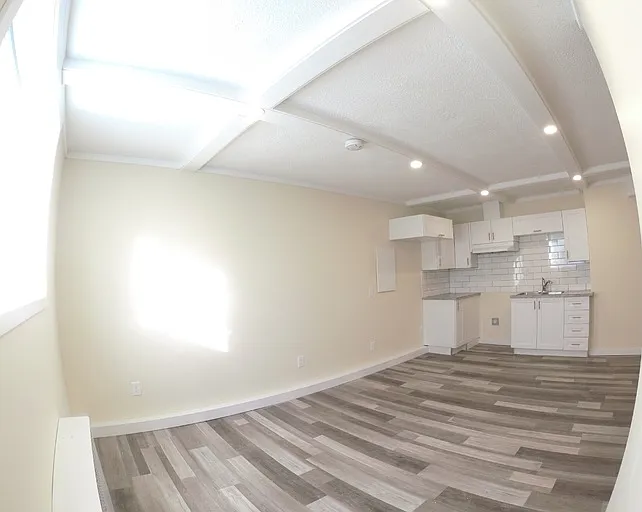 4821 52nd St #18 — Photo 8