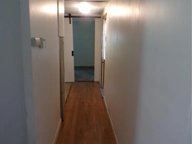717 Washington St — Photo 6