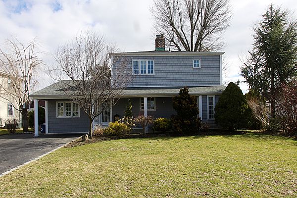 1st image of 329 Rushmore Ave