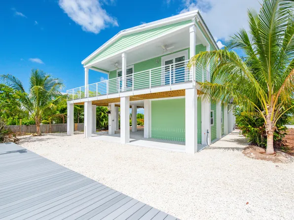 335 Pirates Rd, Little Torch Key, FL 33042