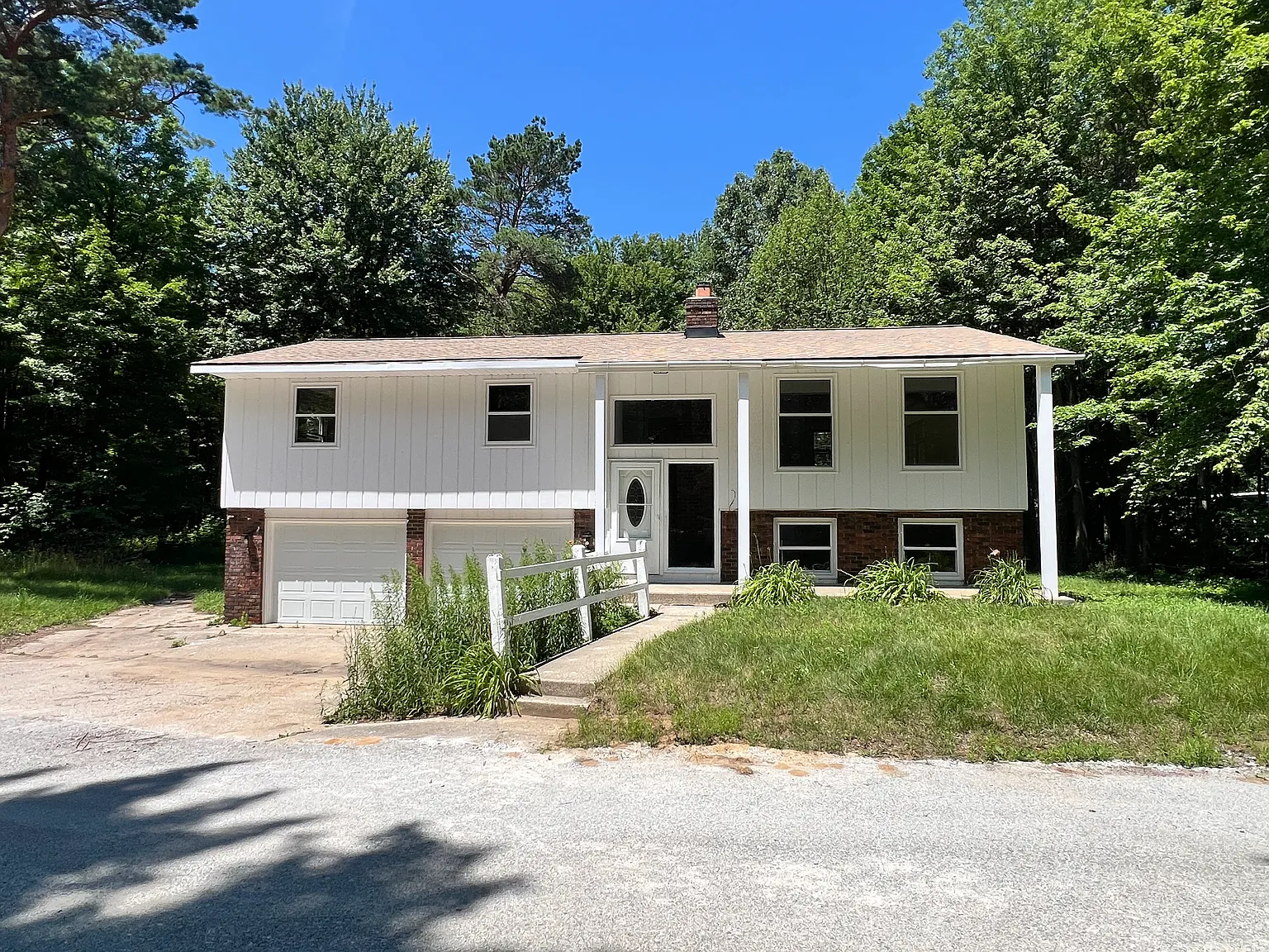 3 bed, 1298 sqft, $2,500 — Photo 3