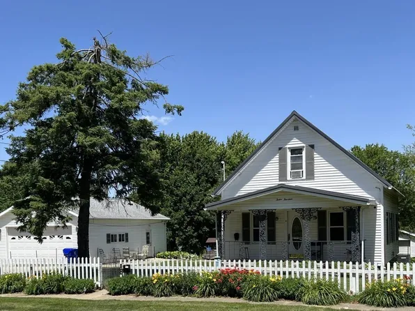 1214 W 2nd St, Kewanee, IL 61443