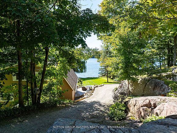 5th image of 802 Maple Rock Ln
