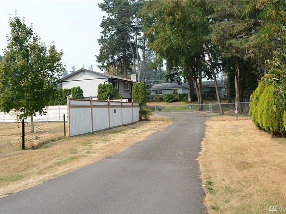 3rd image of 817 139th St E