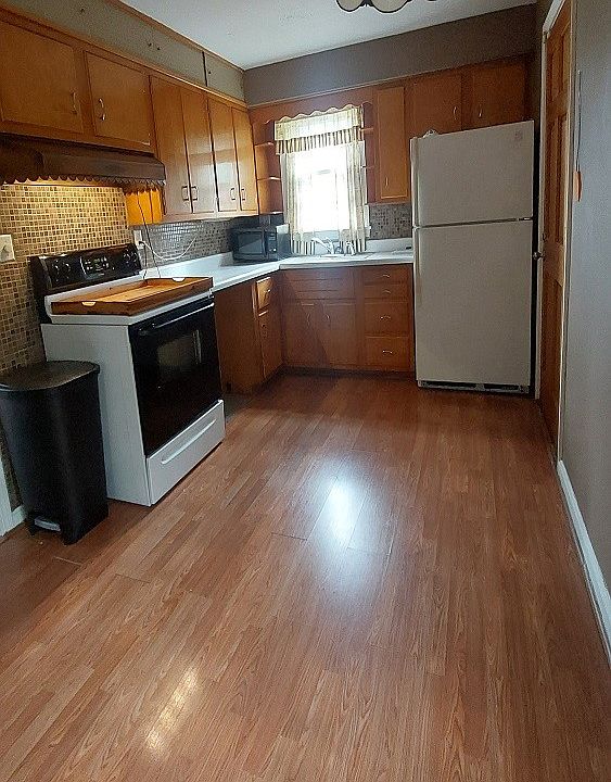 2915 Whitehaven Blvd, Steubenville, OH 43952 | MLS #5208640 | Zillow